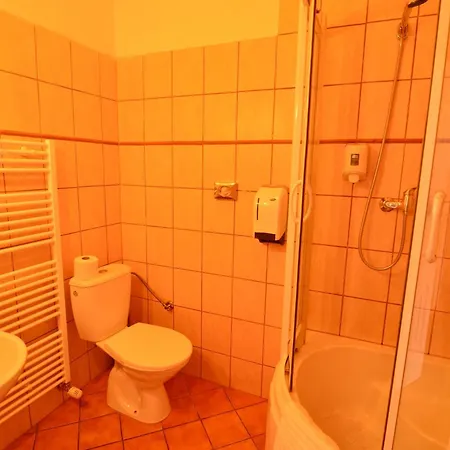 Baronka Bed&breakfast&bistrot Frühstückspension Betliar