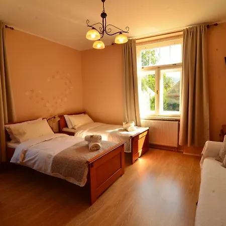 Baronka Bed&breakfast&bistrot Frühstückspension *