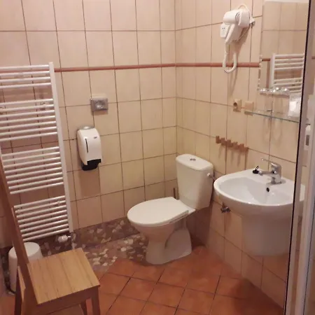 Baronka & Bistrot Nocľah s raňajkami 3*